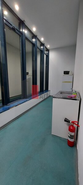 Mosilor (include apa, curent, gaz in chirie) spatiu comercial de 140 mp