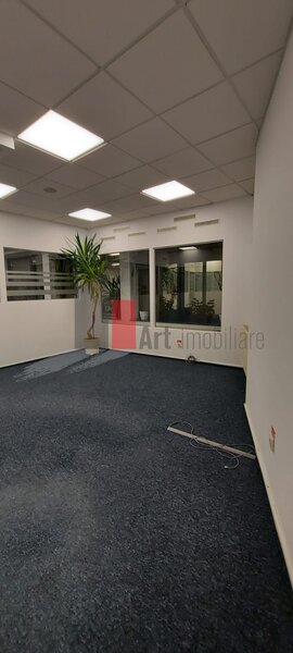 Mosilor (include apa, curent, gaz in chirie) spatiu comercial de 140 mp